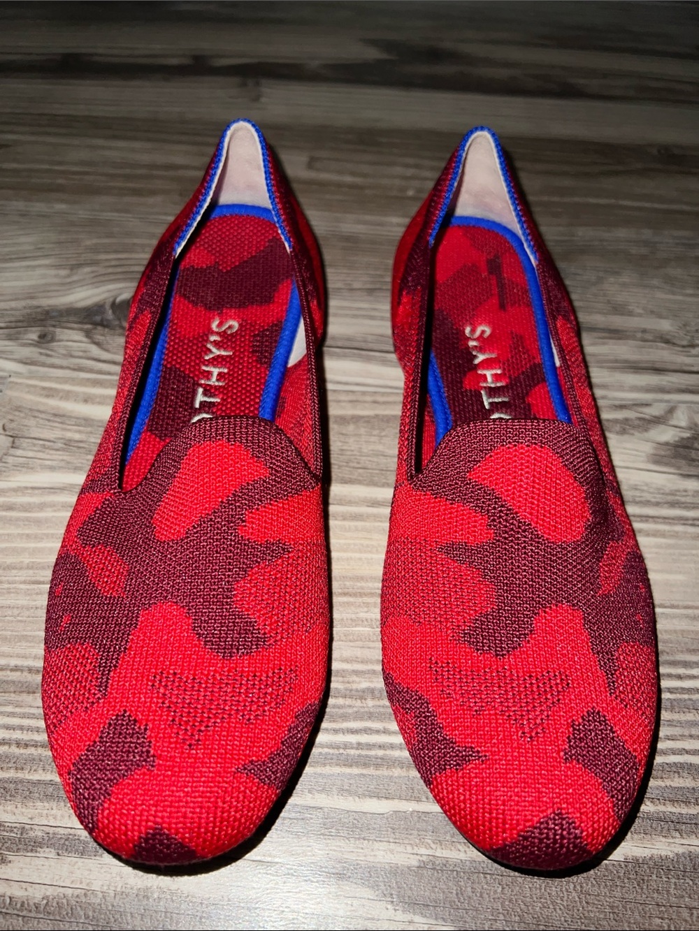 Rothy’s The Loafer in Red Camo Size 6.5